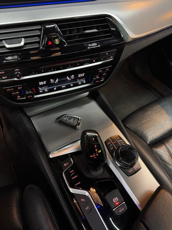 BMW 530d 3,0 Touring M-Sport aut. 5d