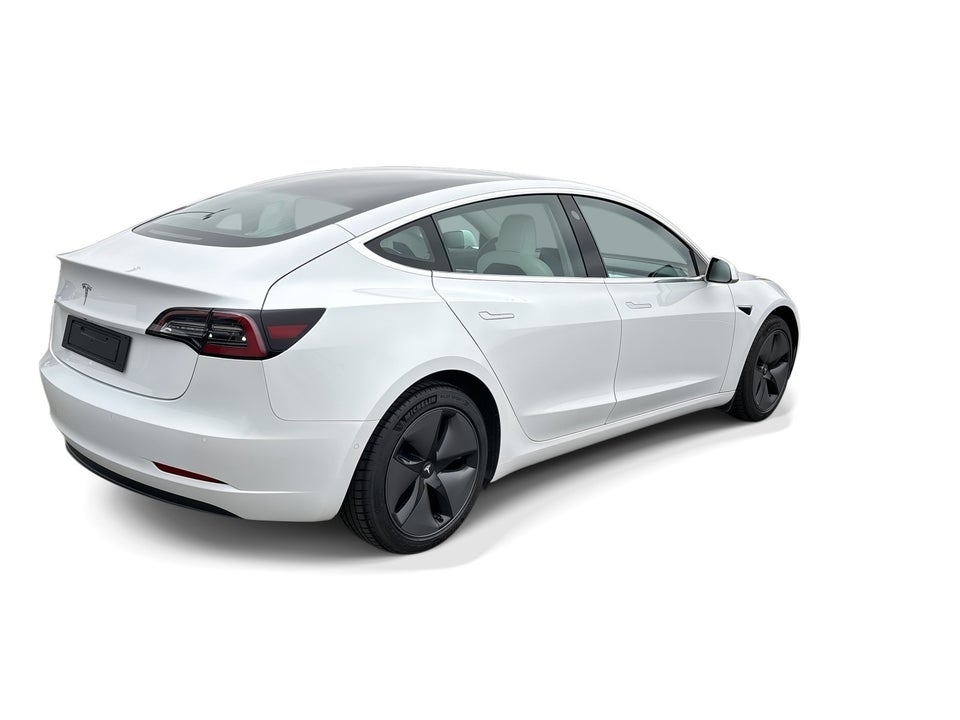 Tesla Model 3 Standard Range+ RWD 4d