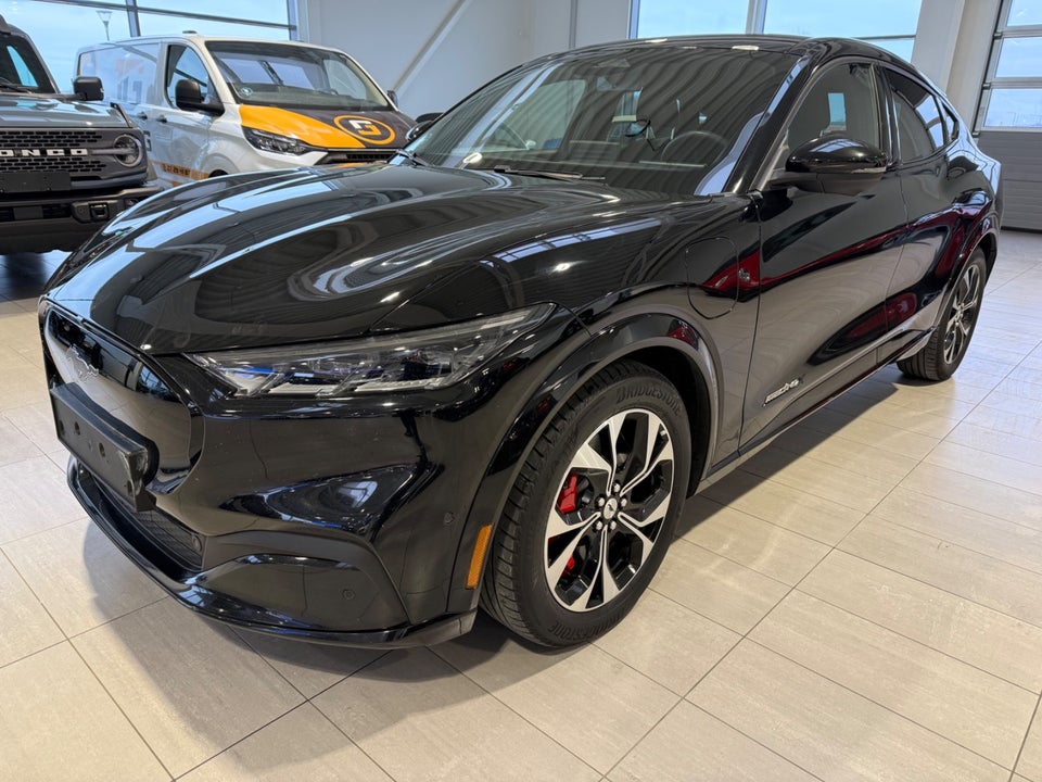 Ford Mustang Mach-E 91 Premium Extended Range AWD 5d