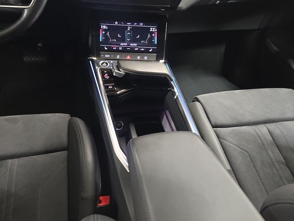 Audi e-tron 50 quattro 5d