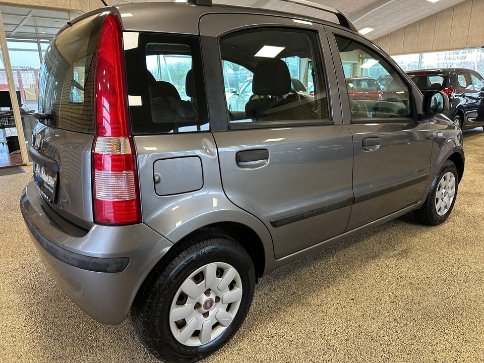Fiat Panda 1,2 69 Dynamic 5d
