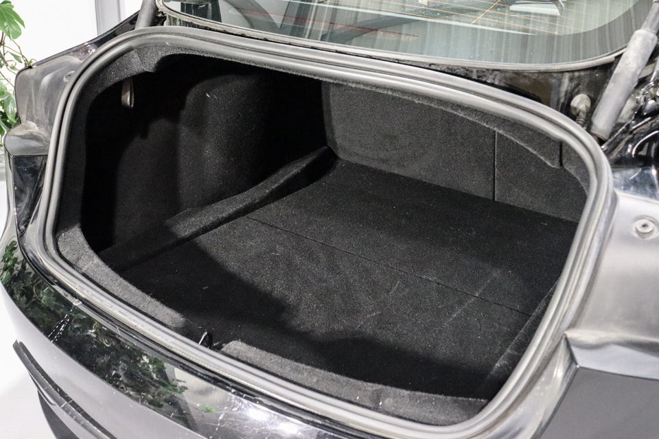 Tesla Model 3 RWD 4d