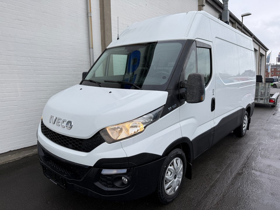 Iveco Daily 2,3 35S15 10,8m³ Van