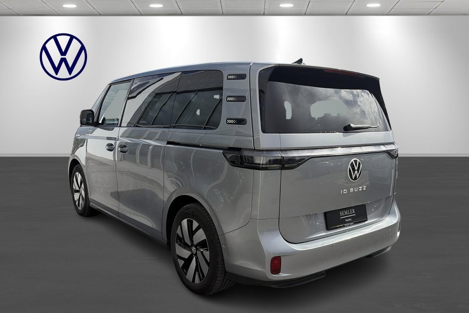 VW ID. Buzz 79 Pro SWB 5d