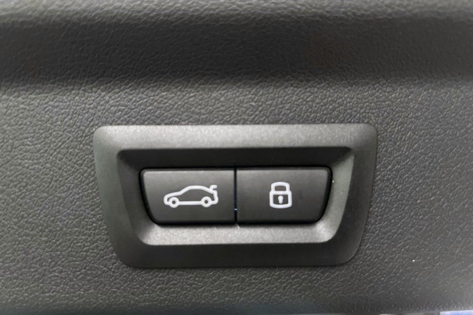 BMW iX2 eDrive20 M-Sport 5d