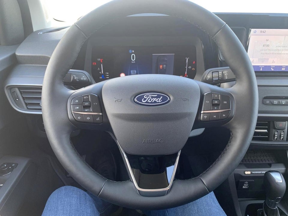 Ford Transit Courier 1,0 EcoBoost Limited aut.