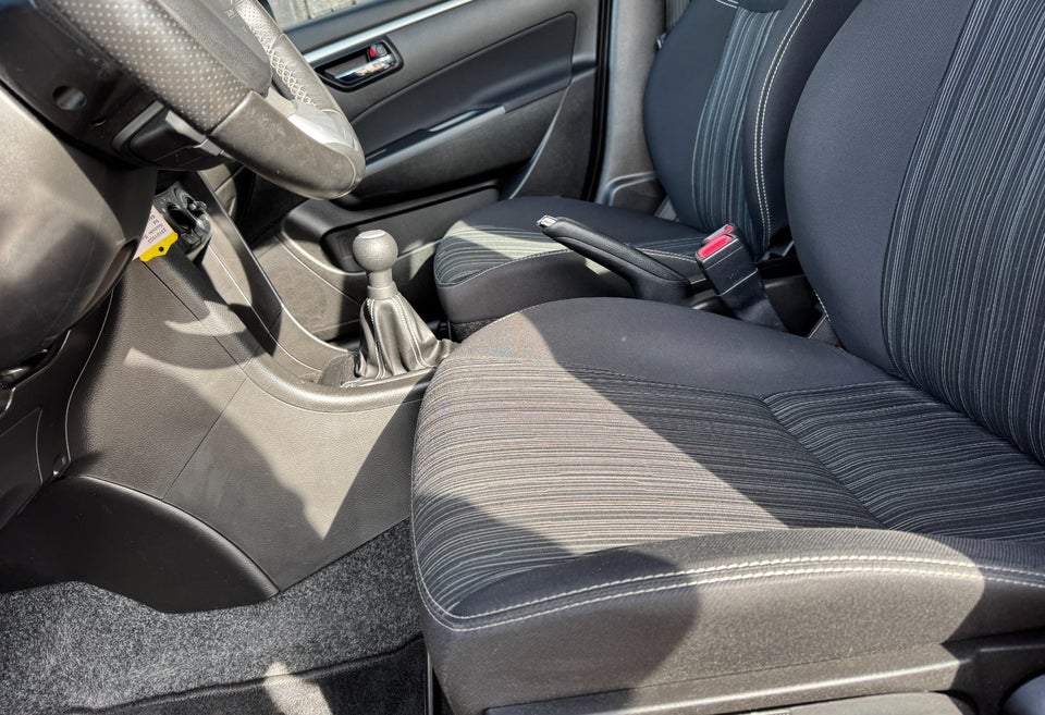 Suzuki Swift 1,2 Dualjet Sport 20th Anniversary 5d