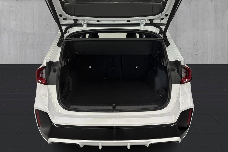 BMW iX1 xDrive30 M-Sport 5d