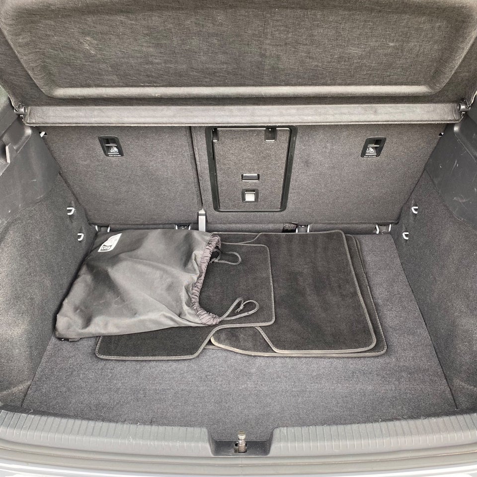 VW ID.3 58 Pro 75 Years Edition 5d