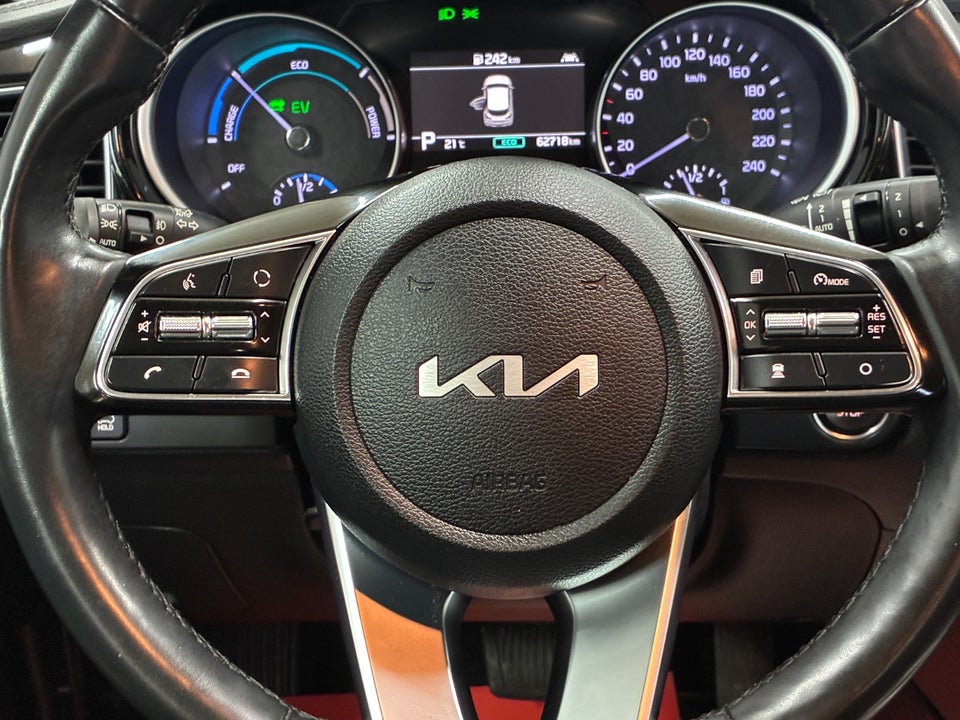 Kia XCeed 1,6 PHEV Upgrade DCT 5d