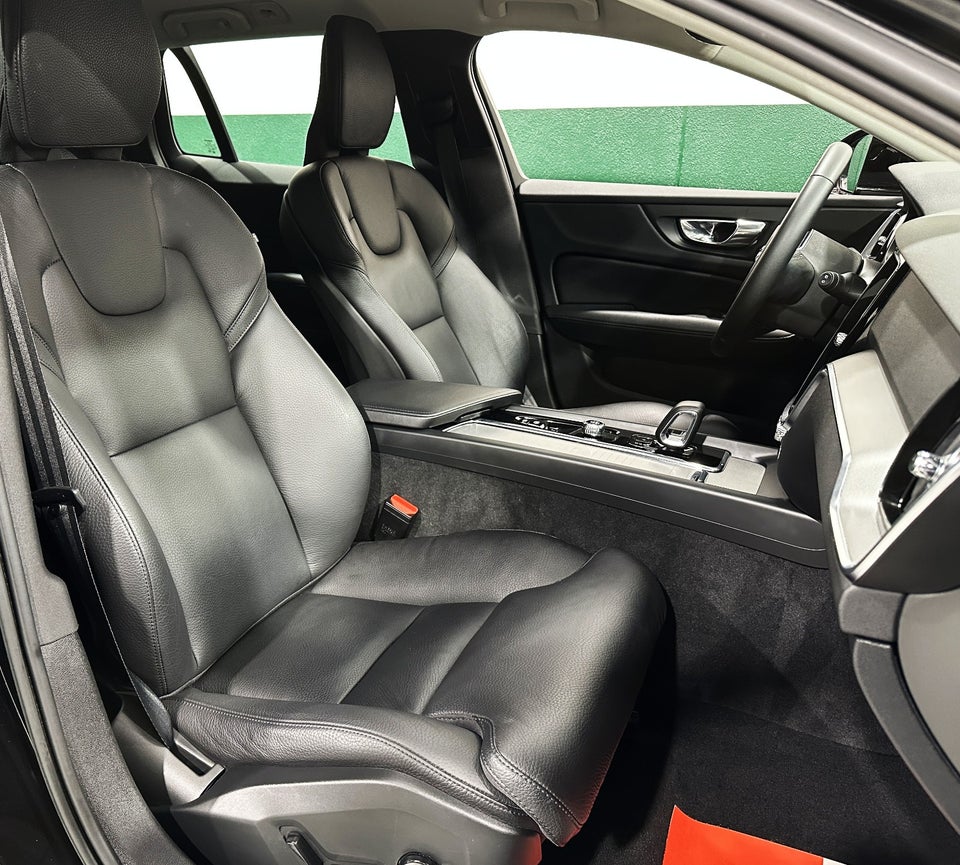 Volvo V60 2,0 B4 197 Plus Bright aut. 5d