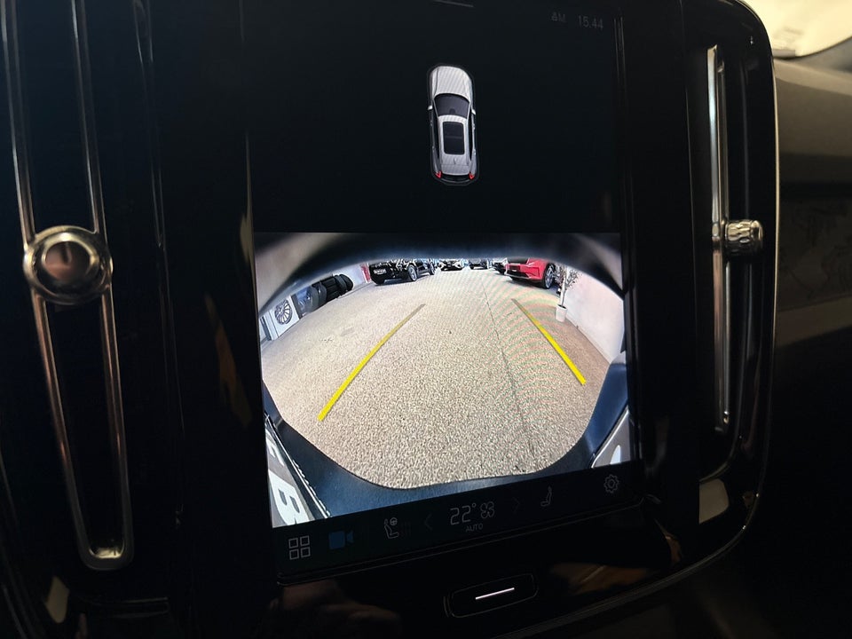 Volvo XC40 ReCharge Extended Range Plus 5d