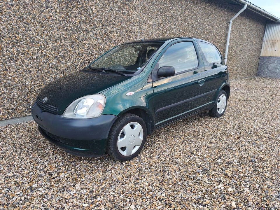 Toyota Yaris 1,0 Terra 3d