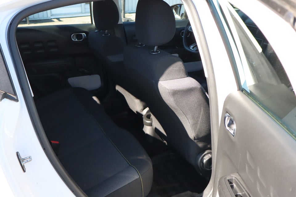 Citroën C3 1,2 PureTech 83 Shine Sport 5d