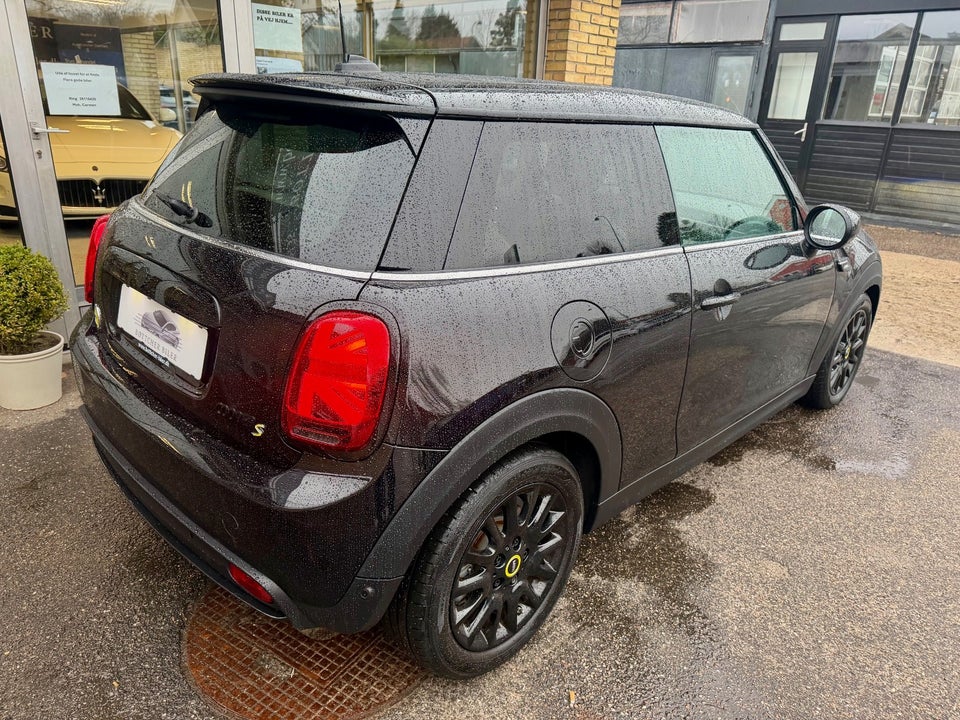 MINI Cooper SE Camden Edition 3d