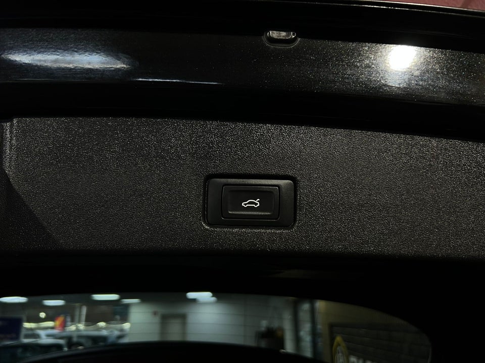 Audi Q4 e-tron 35 S-line 5d