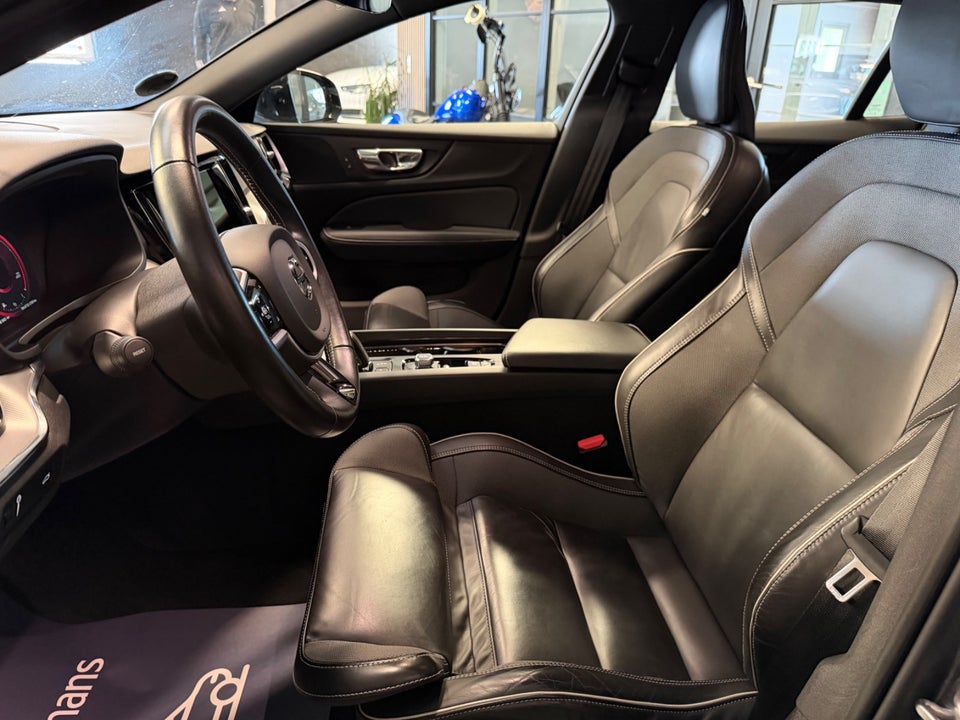 Volvo V60 2,0 B4 197 R-Design aut. 5d 2021 — billede 8 af 18