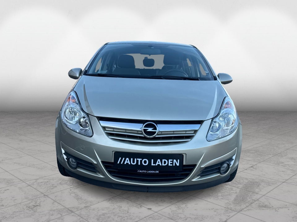 Opel Corsa 1,4 16V Cosmo 5d