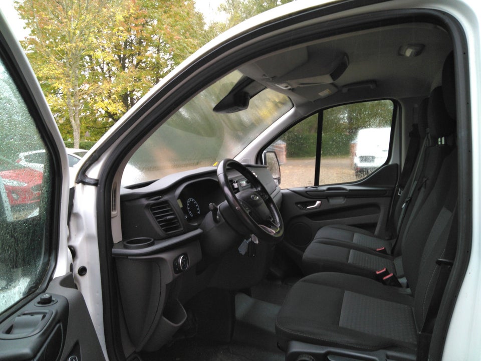 Ford Transit Custom 320 L2 2,0 TDCi 130 Trend