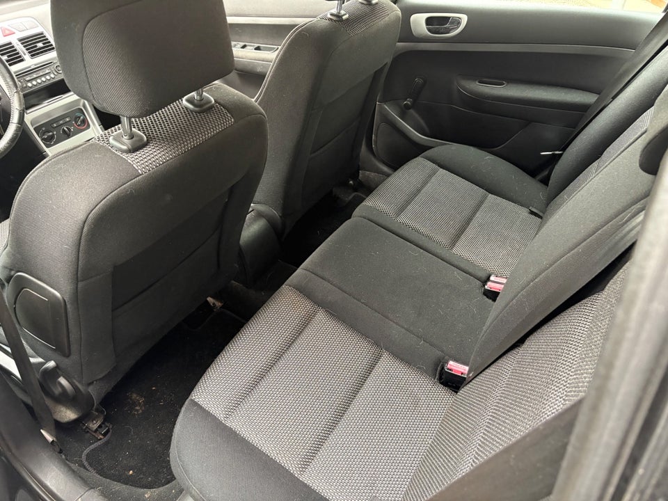 Peugeot 307 1,6 Collection stc. 5d