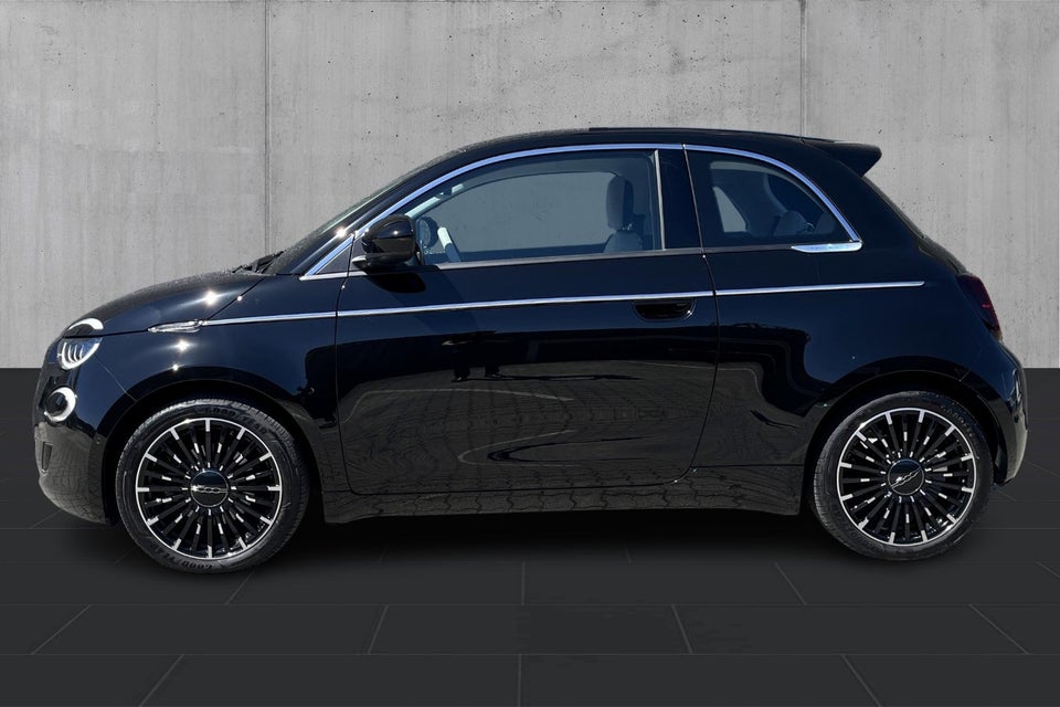 Fiat 500e 42 la Prima by Bocelli 3d