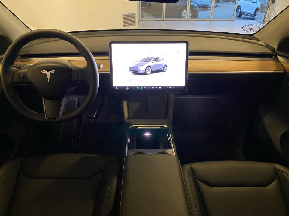 Tesla Model Y RWD 5d