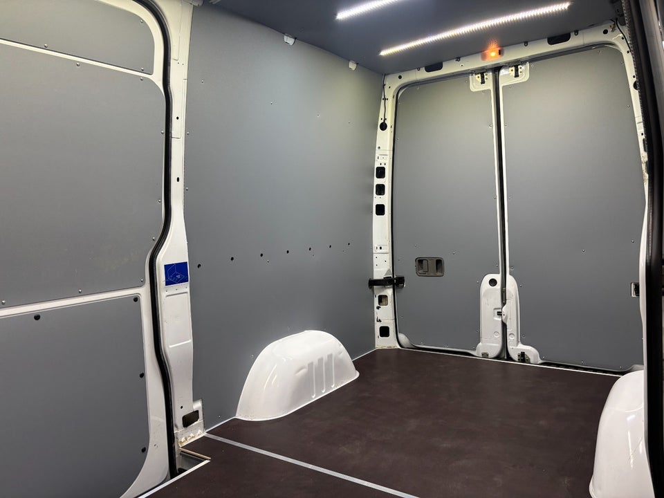 Mercedes Sprinter 316 2,2 CDi R2 Kassevogn 6d