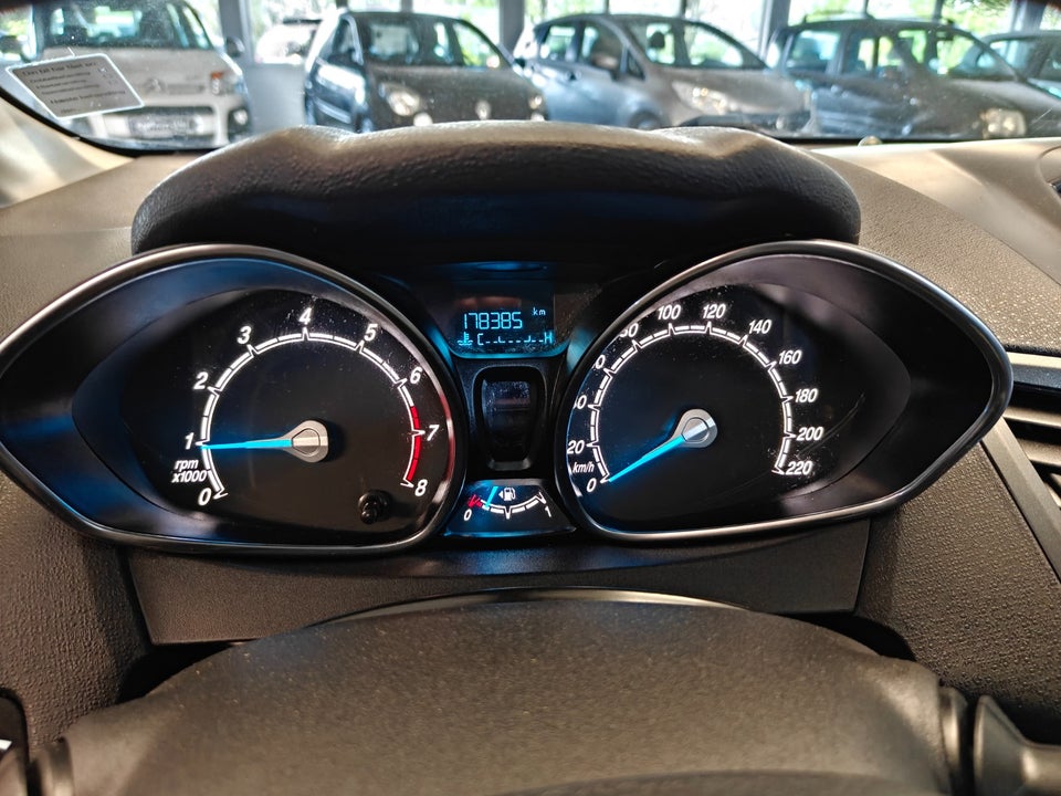 Ford Fiesta 1,0 65 Titanium 5d