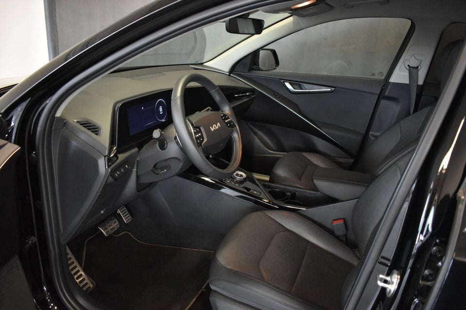 Kia Niro 64 EV Upgrade 5d