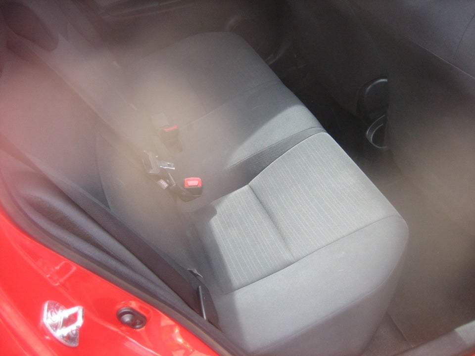 Toyota Yaris 1,0 VVT-i T1 Style 5d