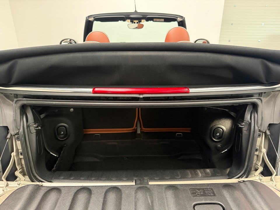 MINI Cooper 1,5 Essential Cabriolet 2d