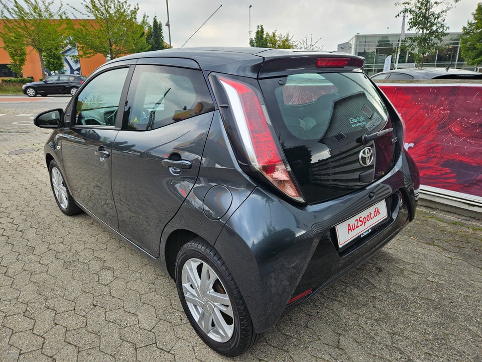 Toyota Aygo 1,0 VVT-i x-cite 5d