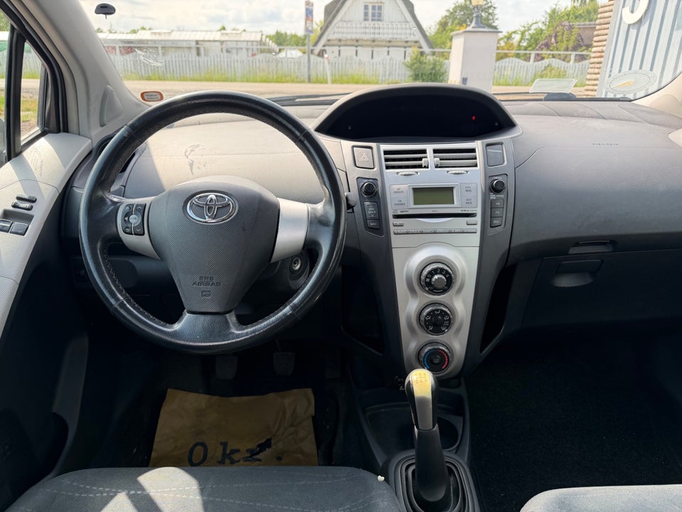 Toyota Yaris 1,3 Terra 5d