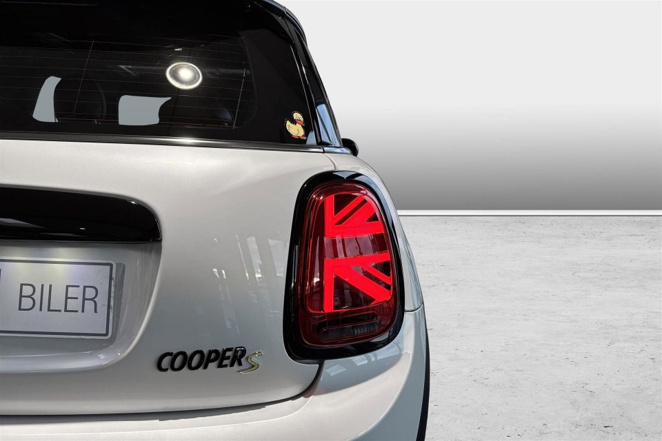 MINI Cooper SE Maximise 3d