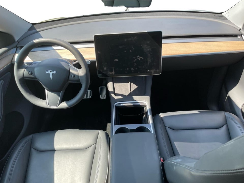Tesla Model Y Long Range AWD 5d