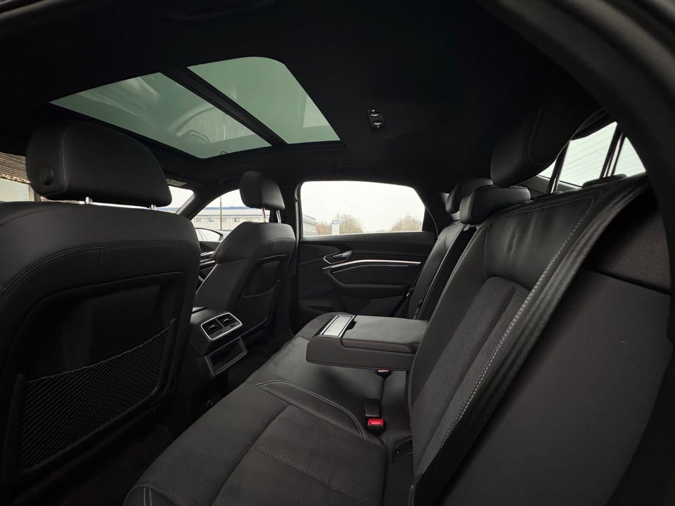 Audi Q8 e-tron 55 S-line Sportback quattro 5d