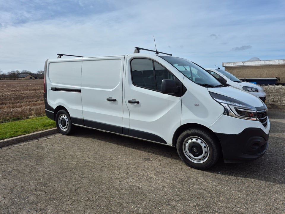 Renault Trafic T29 2,0 dCi 120 L2H1