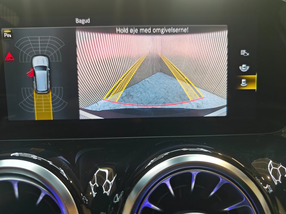 Mercedes EQB250 AMG Line 5d