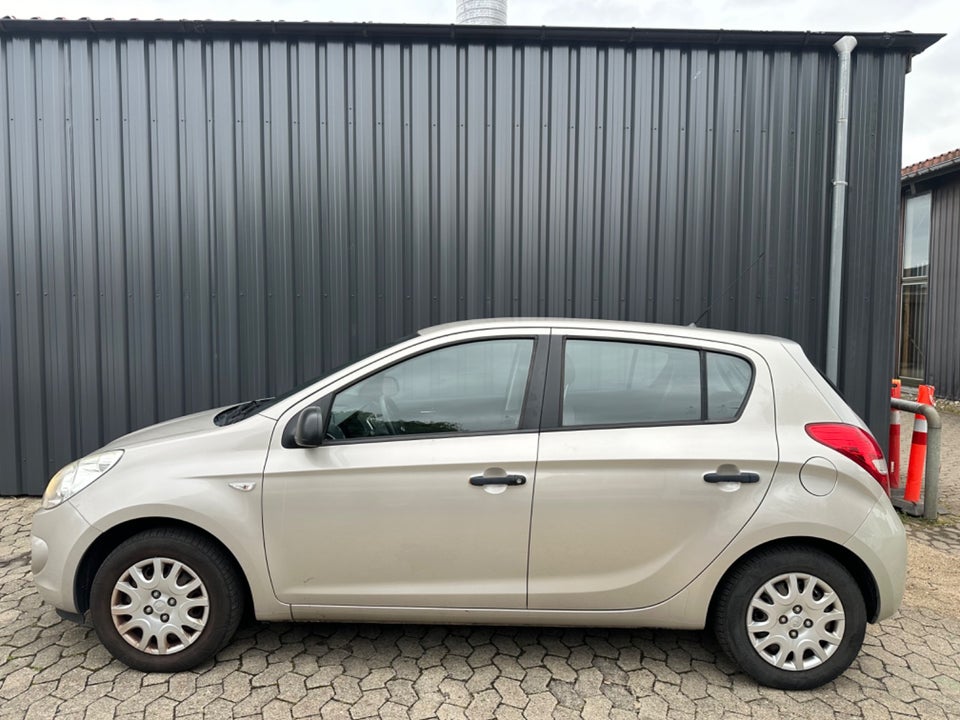 Hyundai i20 1,25 Classic 5d