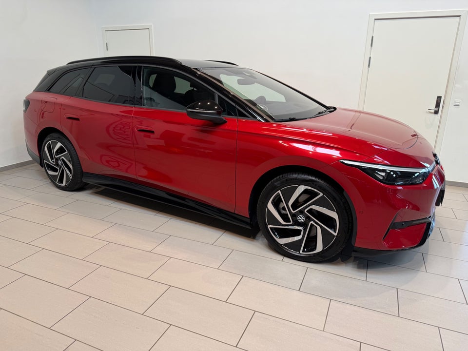 VW ID.7 77 Style+ Tourer 5d