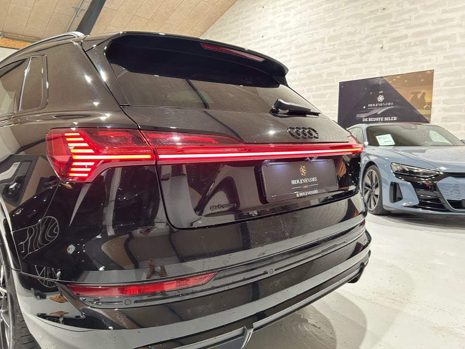 Audi e-tron 55 Black Edition S-line quattro 5d
