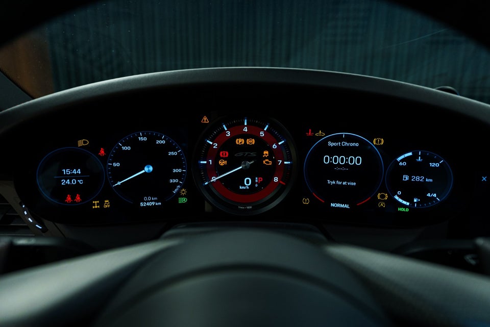 Porsche 911 Targa 4 GTS 3,0 2d