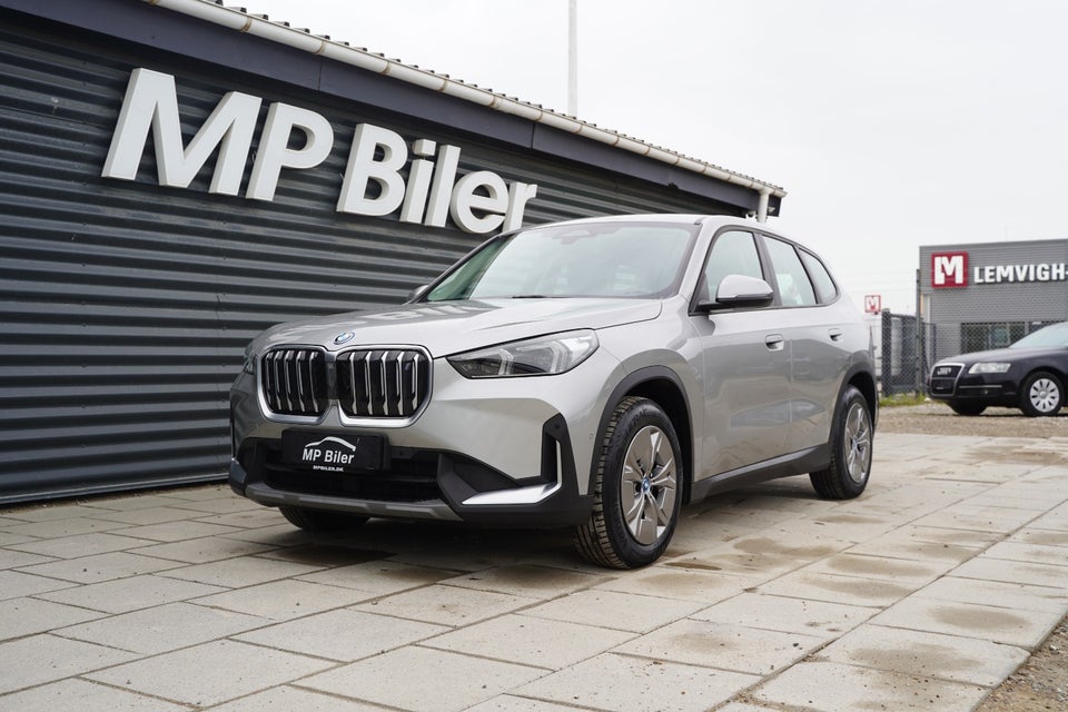 BMW iX1 xDrive30 5d