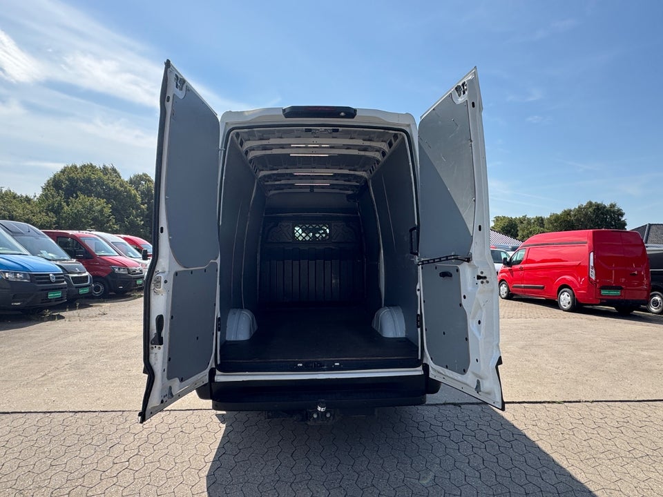 Iveco Daily 3,0 35S17 12m³ Van AG8