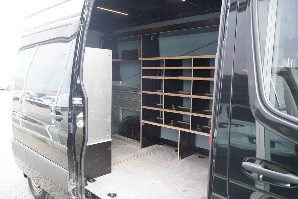 Mercedes Sprinter 215 2,0 CDi A2 Chassis aut. FWD 2d