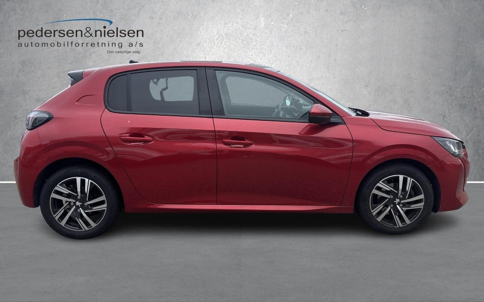 Peugeot 208 1,2 PureTech 100 Allure Sky 5d