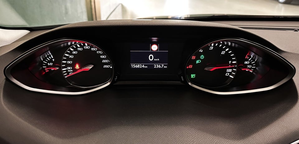 Peugeot 308 1,5 BlueHDi 130 Prestige SW 5d