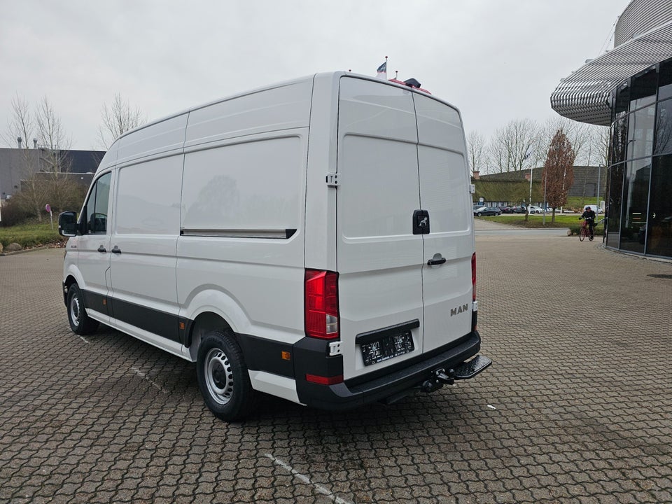 MAN TGE 2,0 3.180 Kassevogn L3H3 aut. FWD