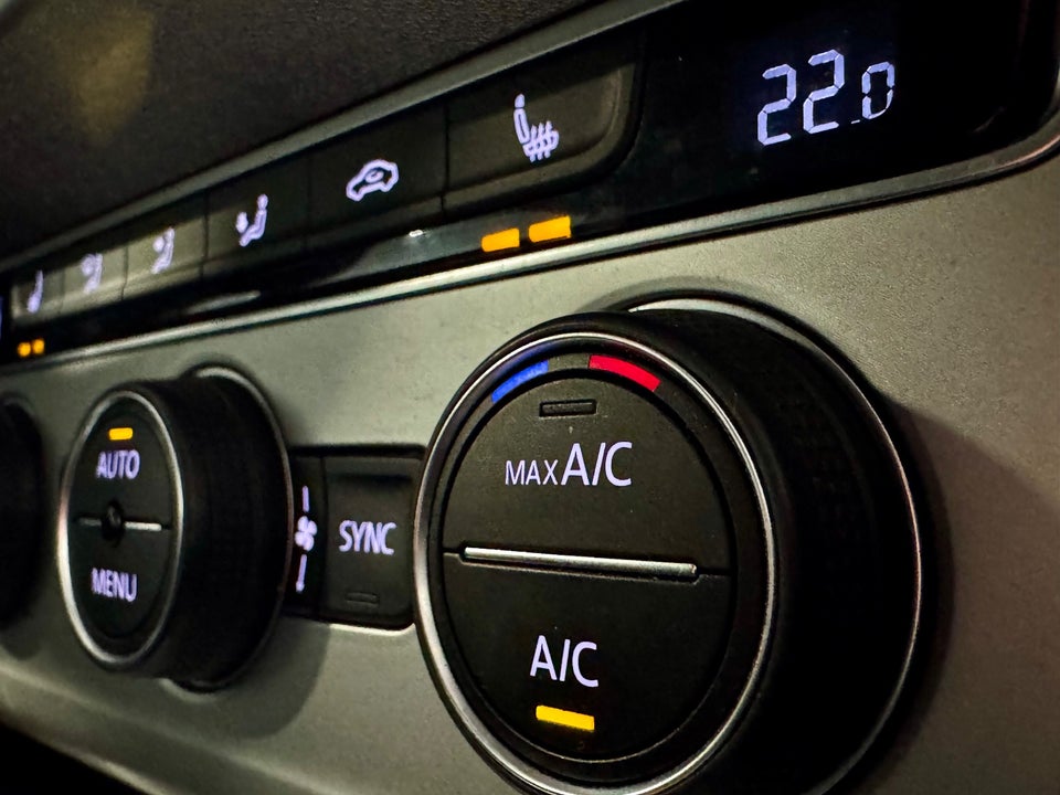 VW Passat 1,4 TSi 150 Comfortline Premium DSG 4d