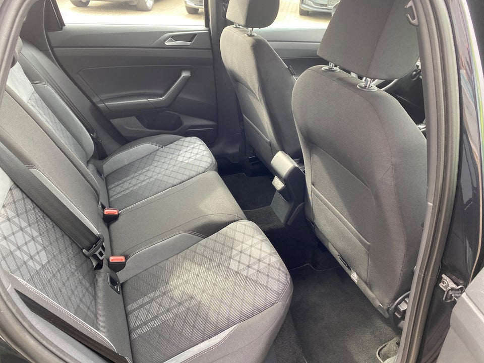 VW Taigo 1,0 TSi 110 R-line DSG 5d